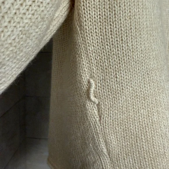 EUC Theory cashmere/merino wool blend cream colored sweater, size Smalll - Picture 6 of 8